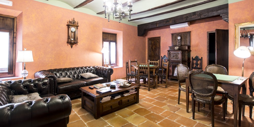 Hotel Los Leones